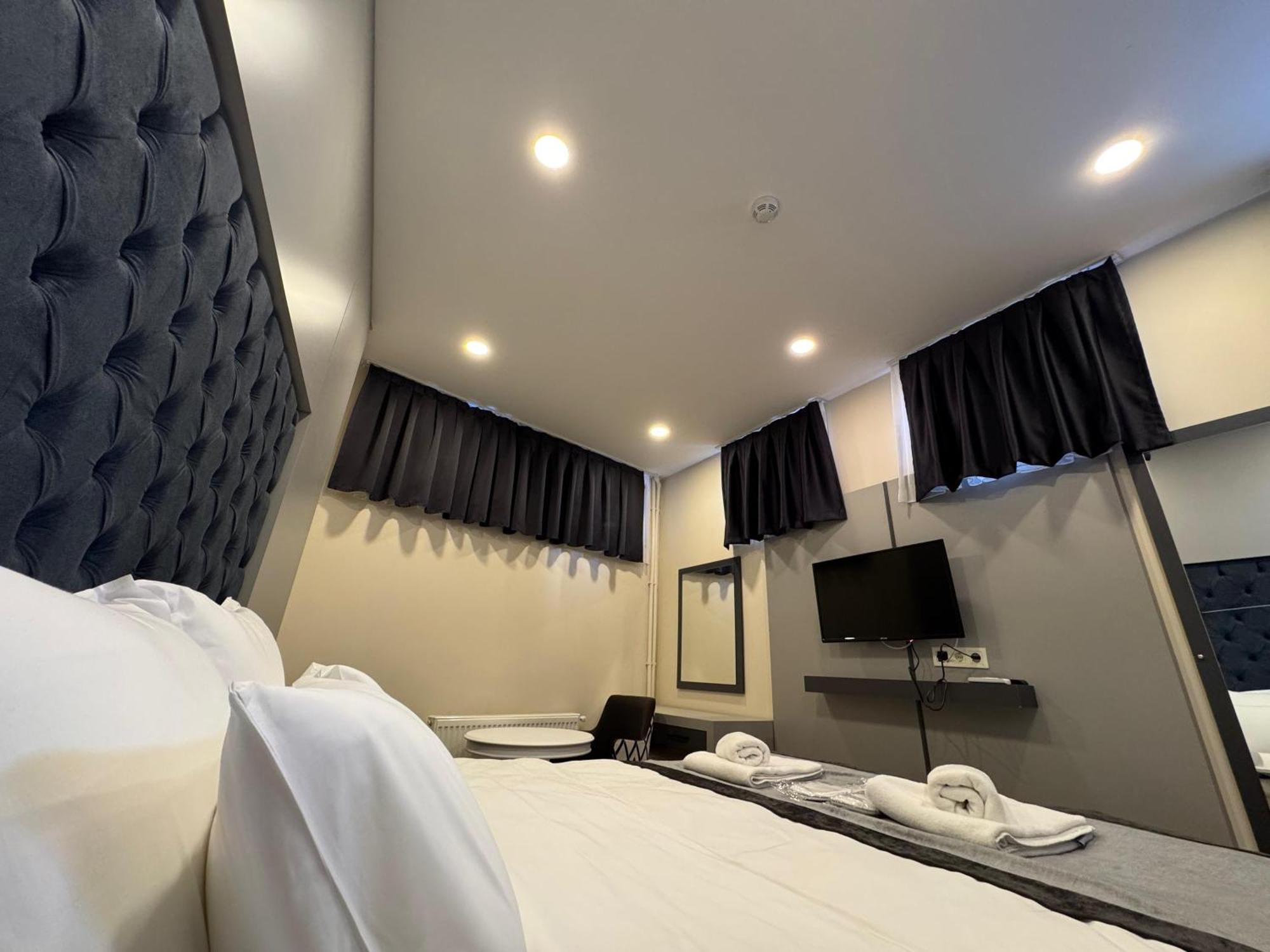 สปิเนล โฮเต็ล Hotel อิสตันบูล ภายนอก รูปภาพ